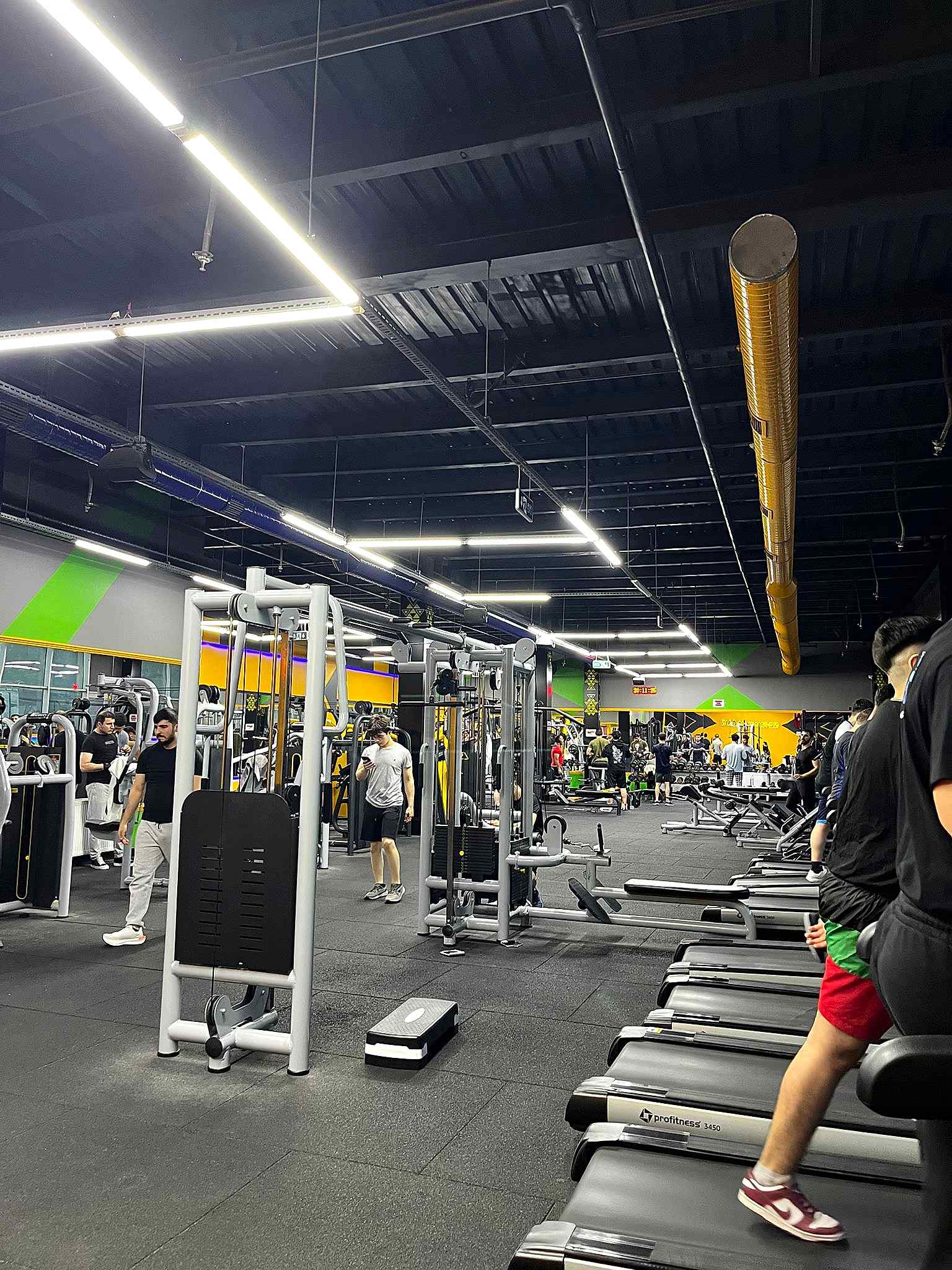 Sultangazi fitness body building