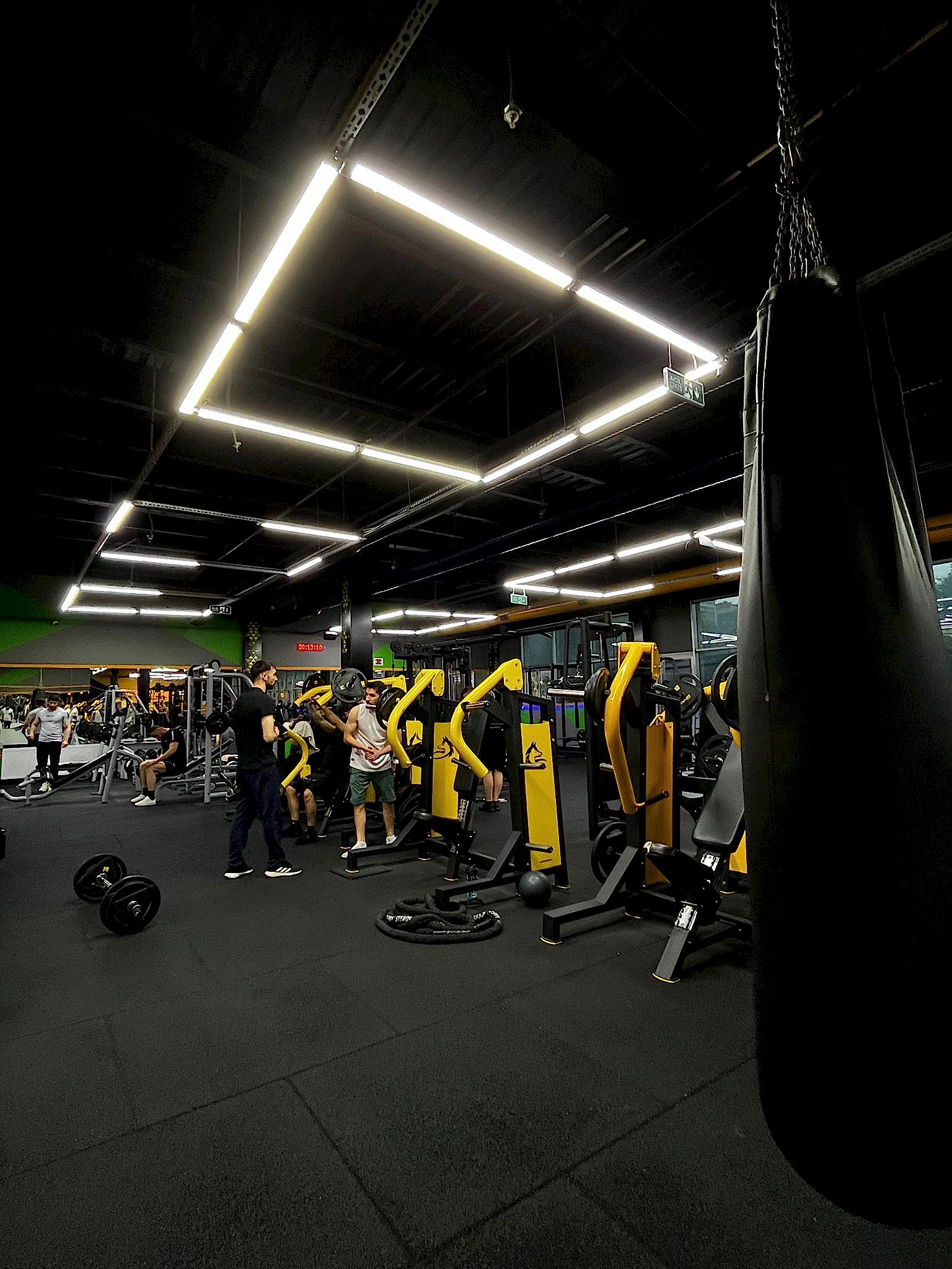 Sultangazi 800 metrekare fitness alanı